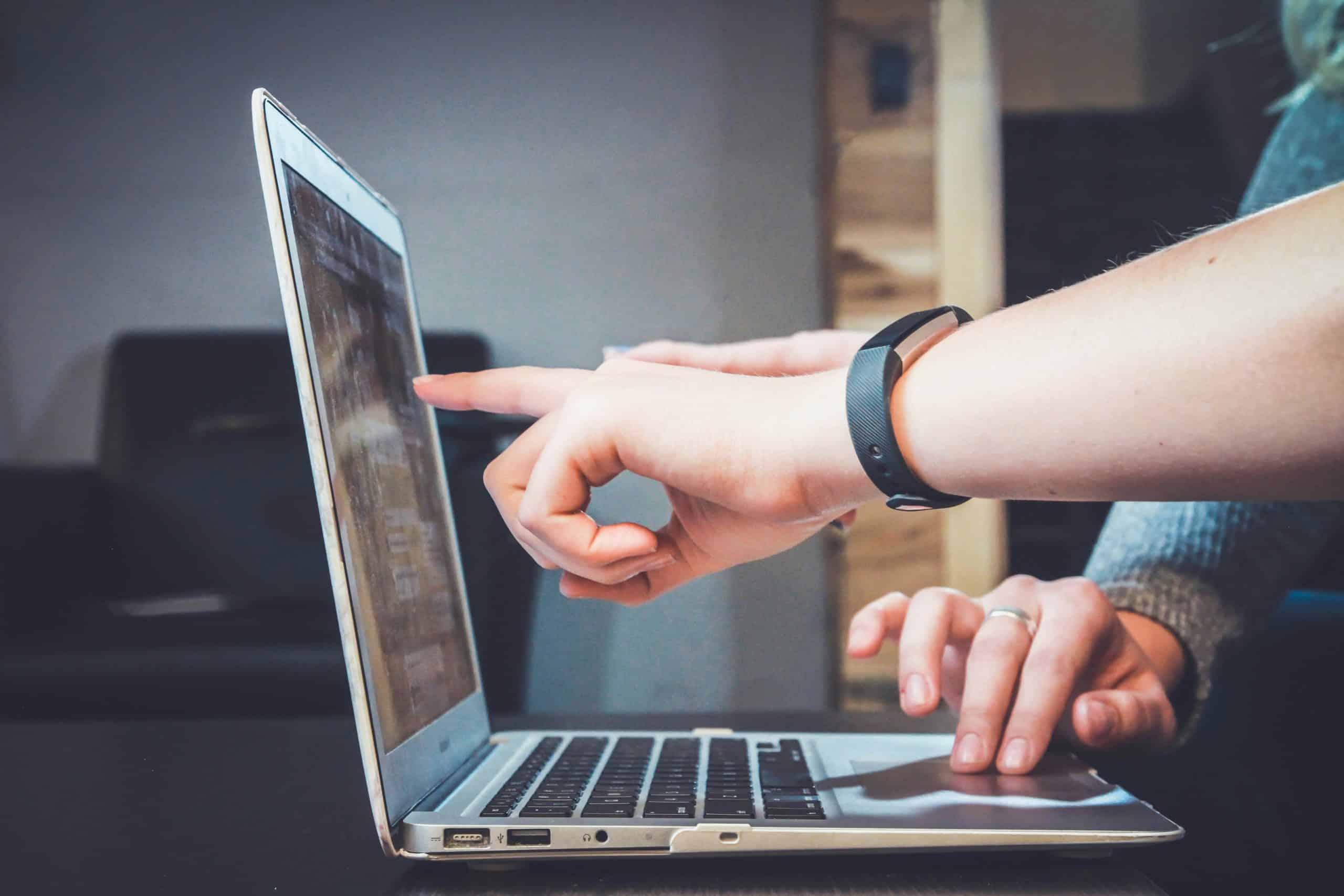 The Business of Entertainment: How Media Giants, Creators, and Streaming Platforms Are Redefining the Industry